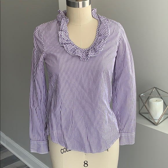GAP Tops - GAP SHIRT